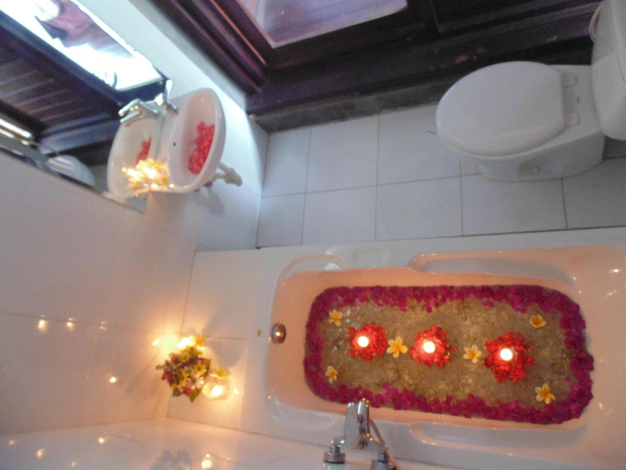 バリ エレファント ブティック ヴィラ ジンバラン 部屋 写真